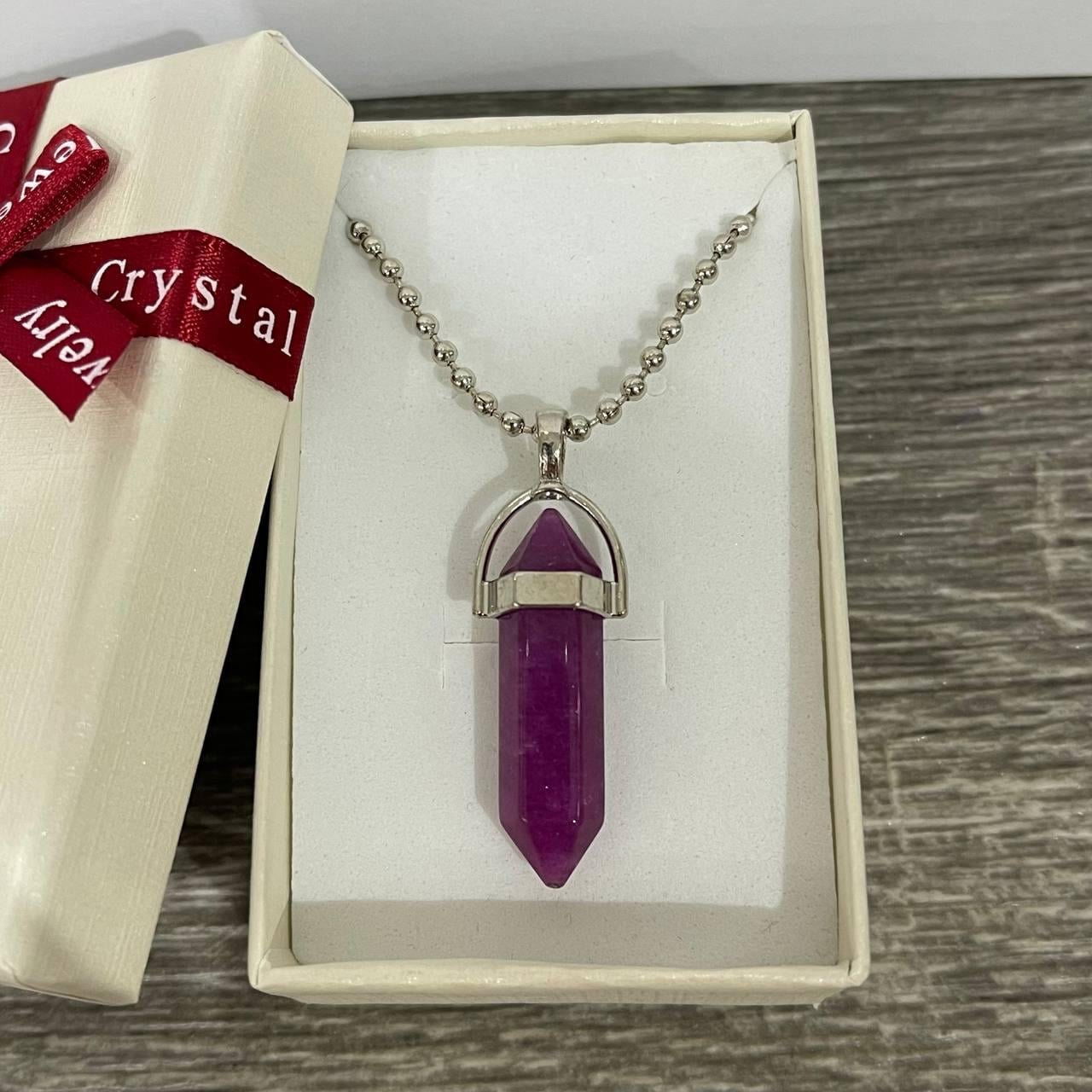 Кулон с натуральным камнем сиреневый агат шестигранник 4 см на ювелирной цепочке (2027828210)