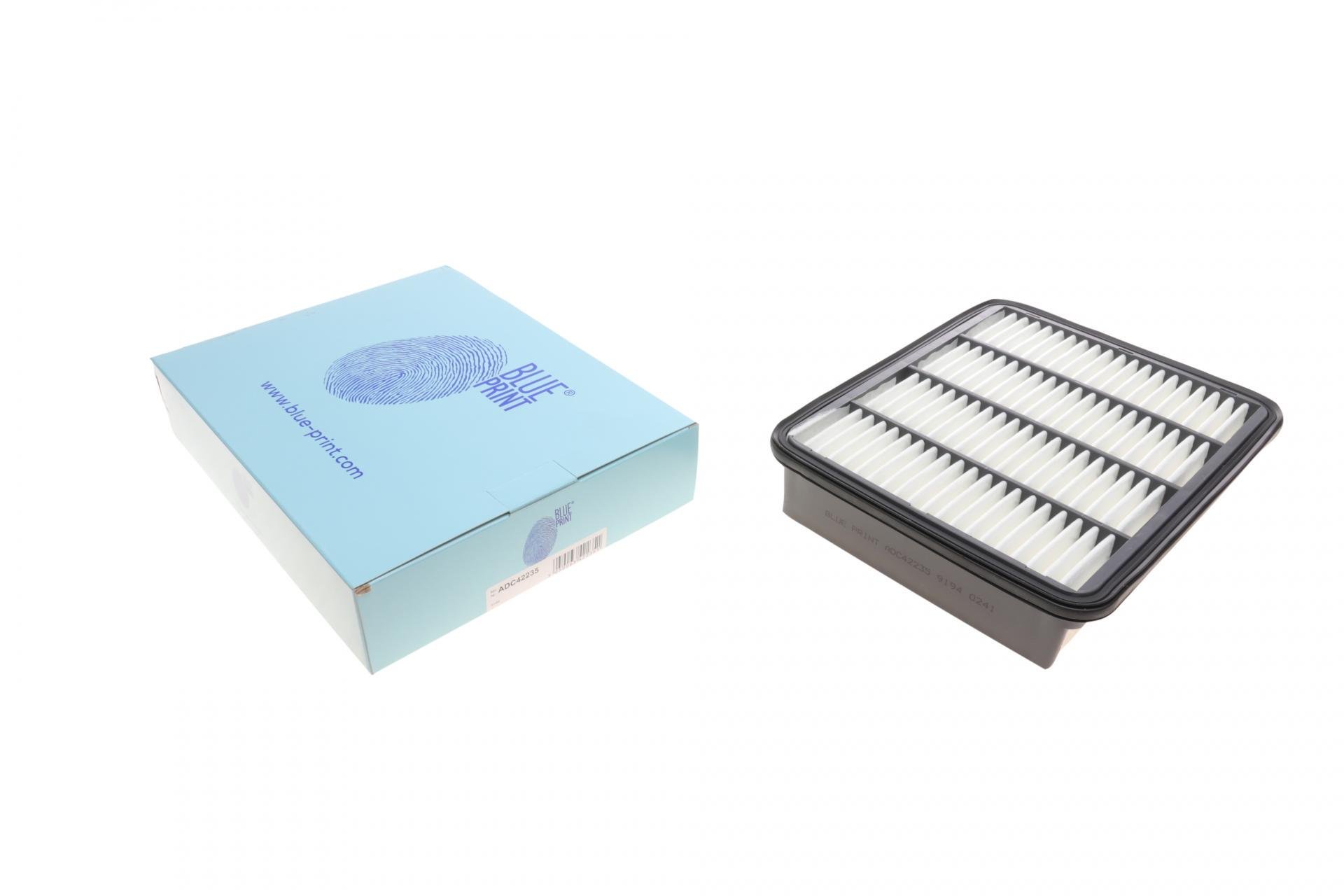 Фильтр воздушный BLUE PRINT для Ford Ranger 2,5-2,9 D 99- Mitsubishi Galant VI 96-04/Space Runner 2,0-2,4i 98-13 (ADC42235)