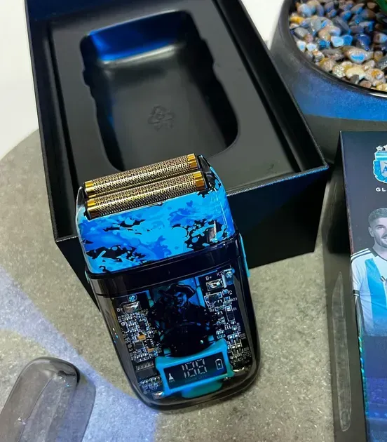 Электробритва VGR V-352 двойная сетка/титановые лезвия LED дисплей IPX5/USB Type-C (ML-05047) - фото 2 Электробритва VGR V-352 двойная сетка/титановые лезвия LED дисплей IPX5/USB Type-C (ML-05047) - фото 2