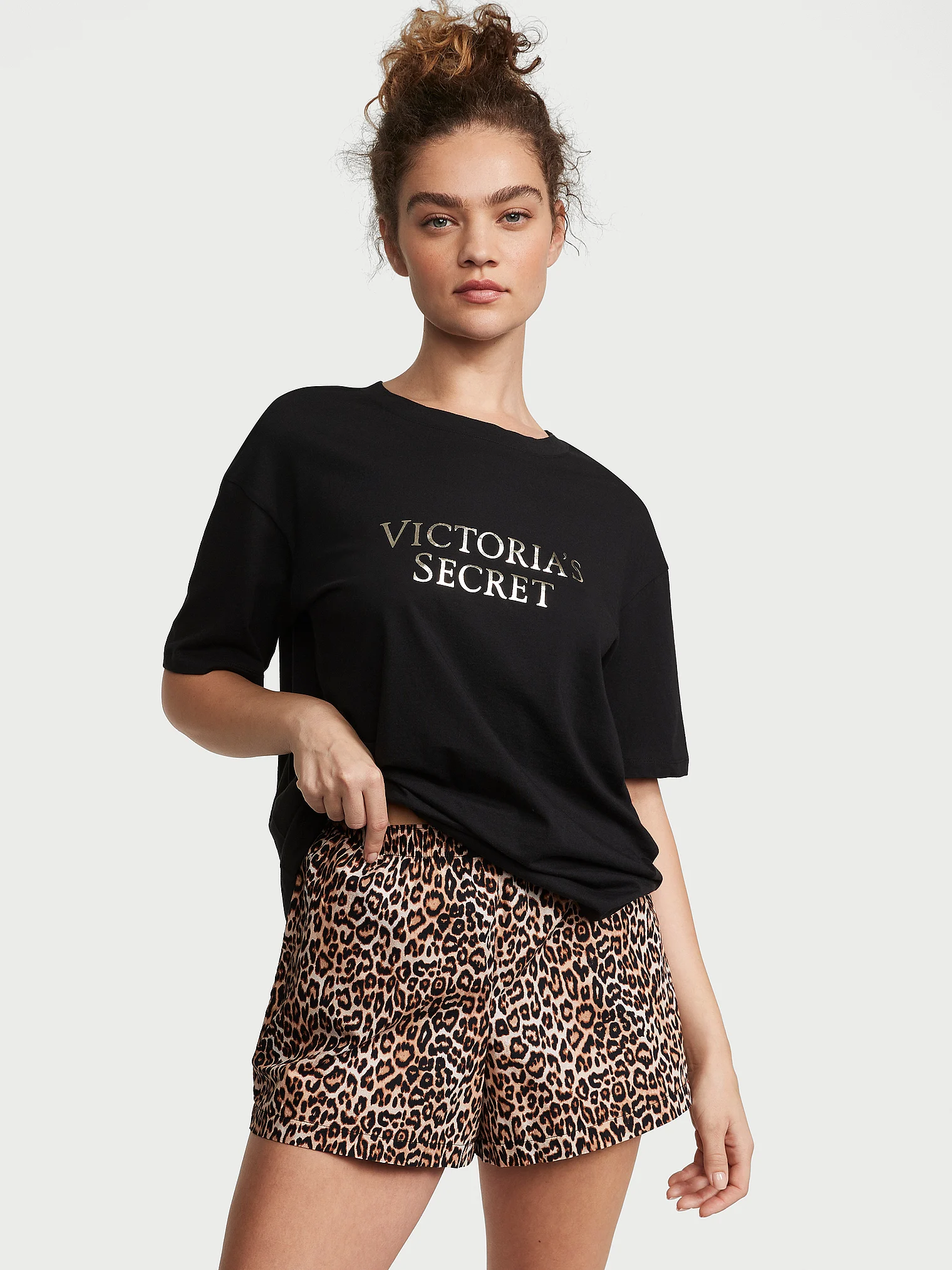 Піжама жіноча Victoria's Secret Cotton Short Tee-Jama Set бавовняна M Чорний з леопардовим (16014748) - фото 1