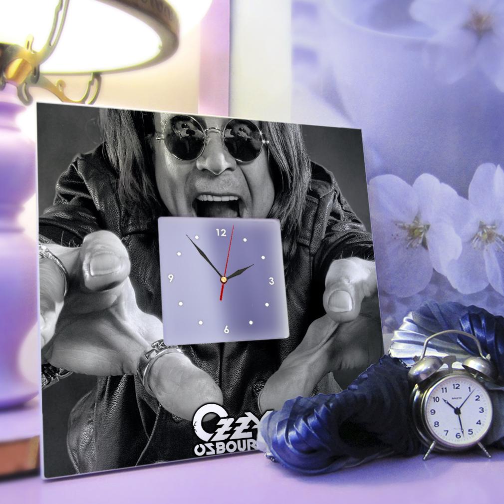 Часы Ozzy Osbourne 260x260 мм (C04649) - фото 3 Часы Ozzy Osbourne 260x260 мм (C04649) - фото 3