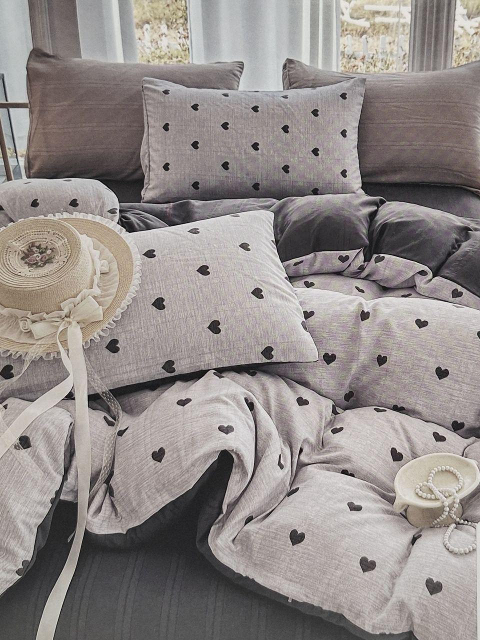 Комплект постельного белья муслин Colorful Home Сердца двуспальный (2038) Комплект постельного белья муслин Colorful Home Сердца двуспальный (2038)