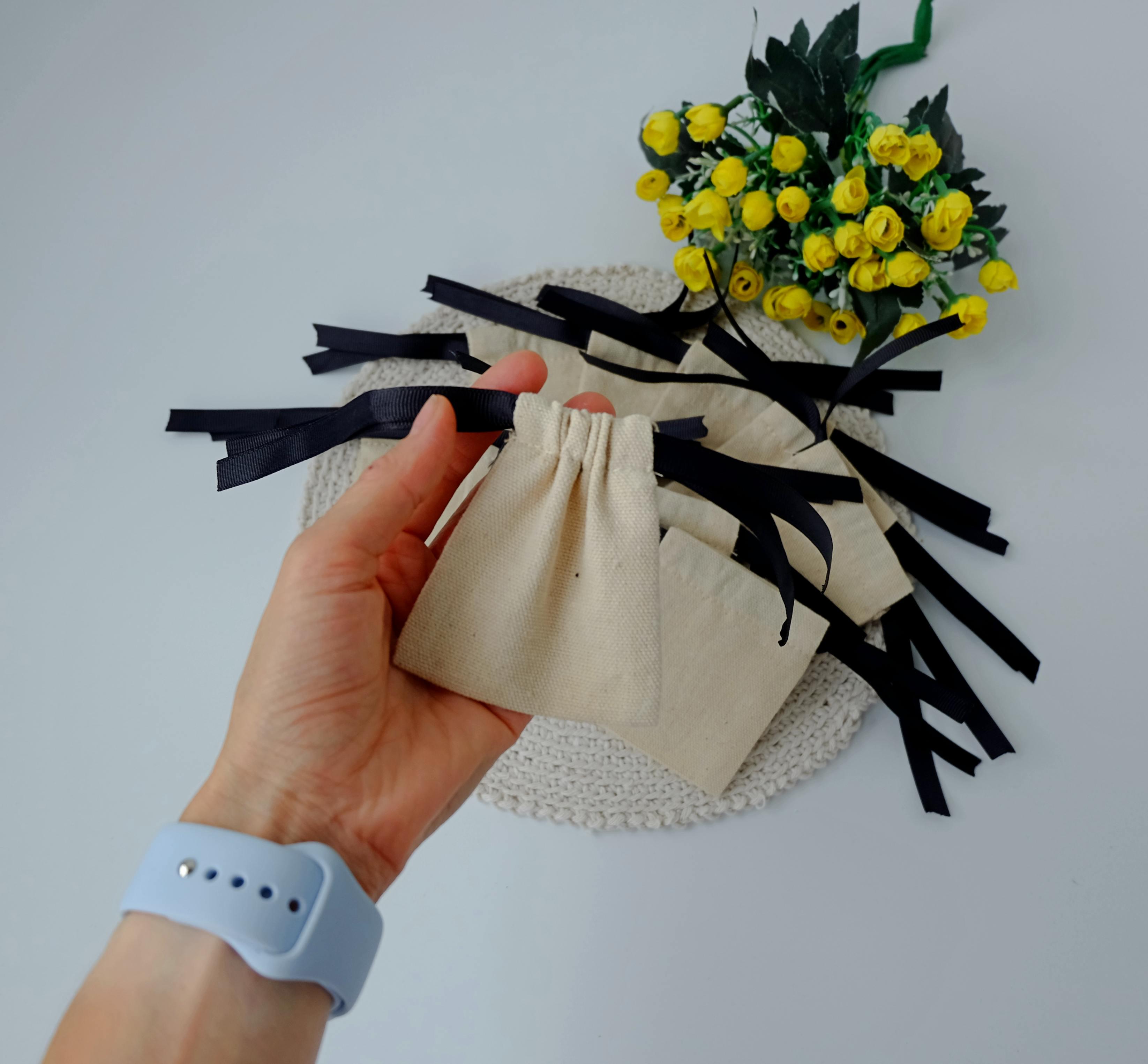 Мішечки зі щільної бавовни 10 шт. 8х7 см Чорний/Бежевий (29095104) - фото 2