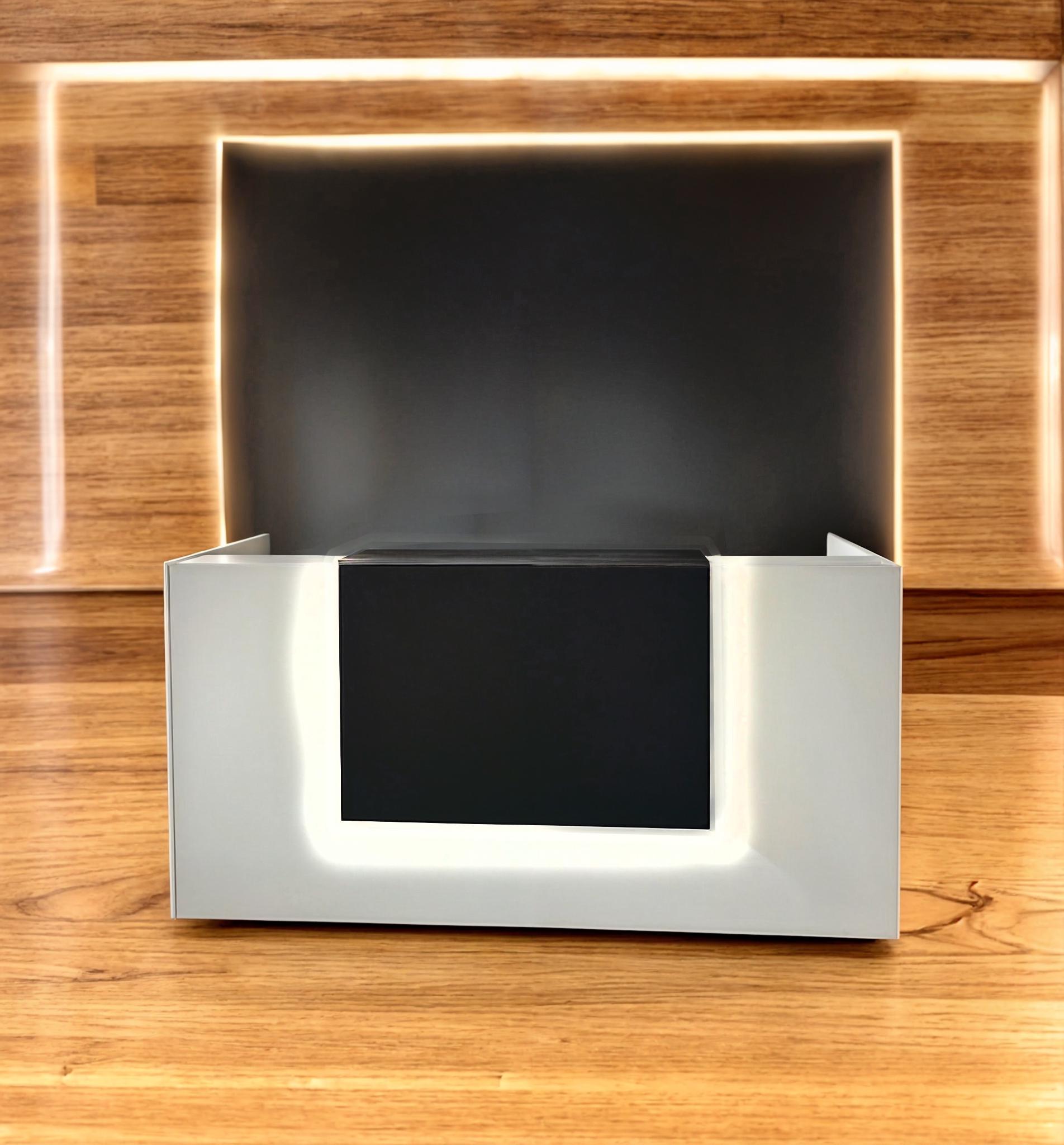 Стойка администратора Tobi Sho Ресепшн/1 для офиса/салона с подсветкой и ящиками/1800х800х1000 мм Белый/Черный - фото 3 Стойка администратора Tobi Sho Ресепшн/1 для офиса/салона с подсветкой и ящиками/1800х800х1000 мм Белый/Черный - фото 3