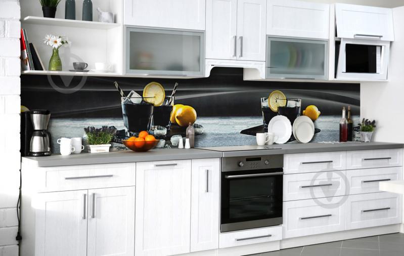 Скинали на кухню Zatarga «Кола со льдом» 600х2500 мм виниловая 3Д наклейка кухонный фартук самоклеящаяся