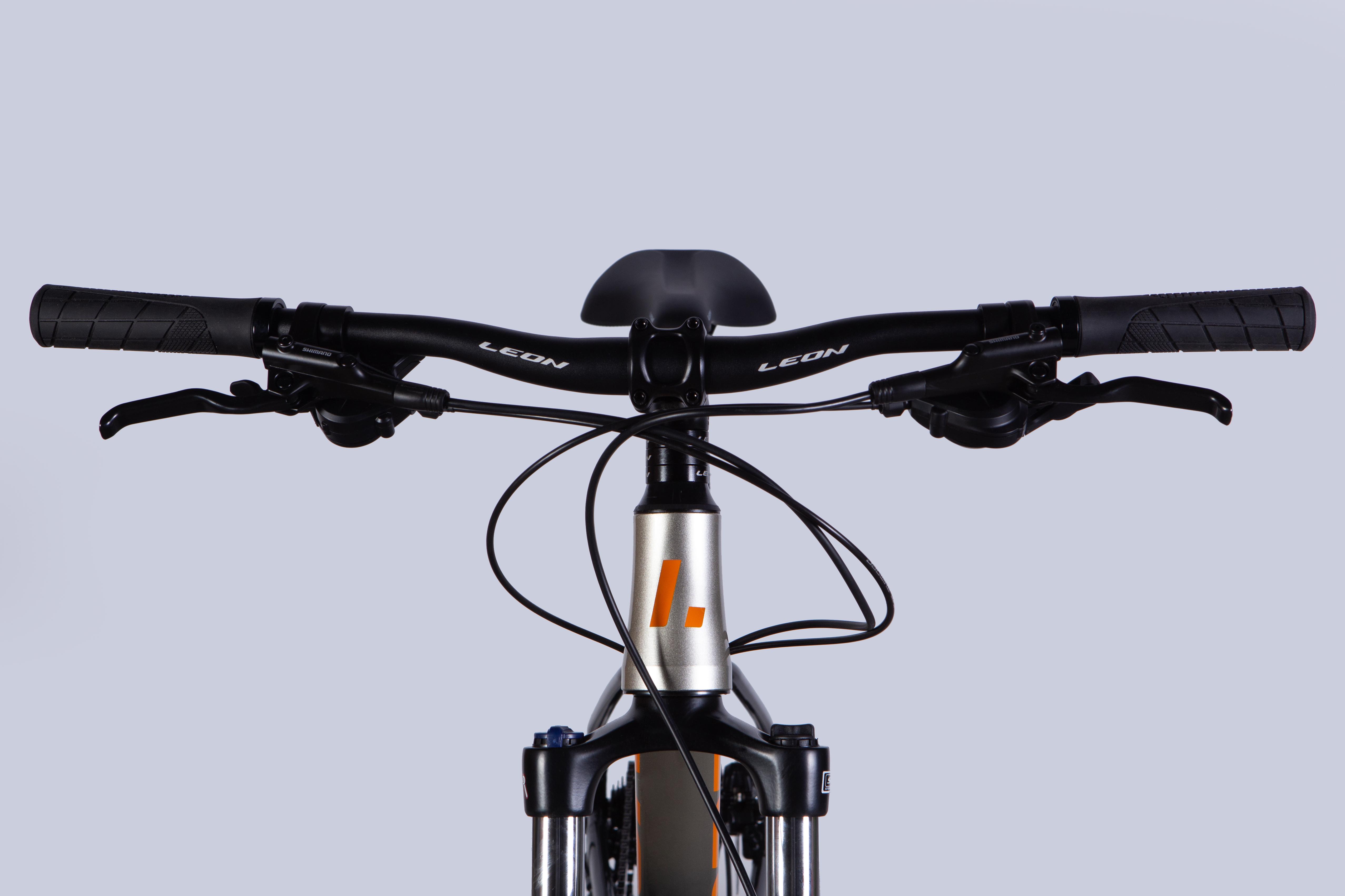 Велосипед Leon 2025 XC 80 HDD AL 27,5" рама 18" Серебристый с черным (OPS-LN-27,5-067) - фото 3 Велосипед Leon 2025 XC 80 HDD AL 27,5" рама 18" Серебристый с черным (OPS-LN-27,5-067) - фото 3