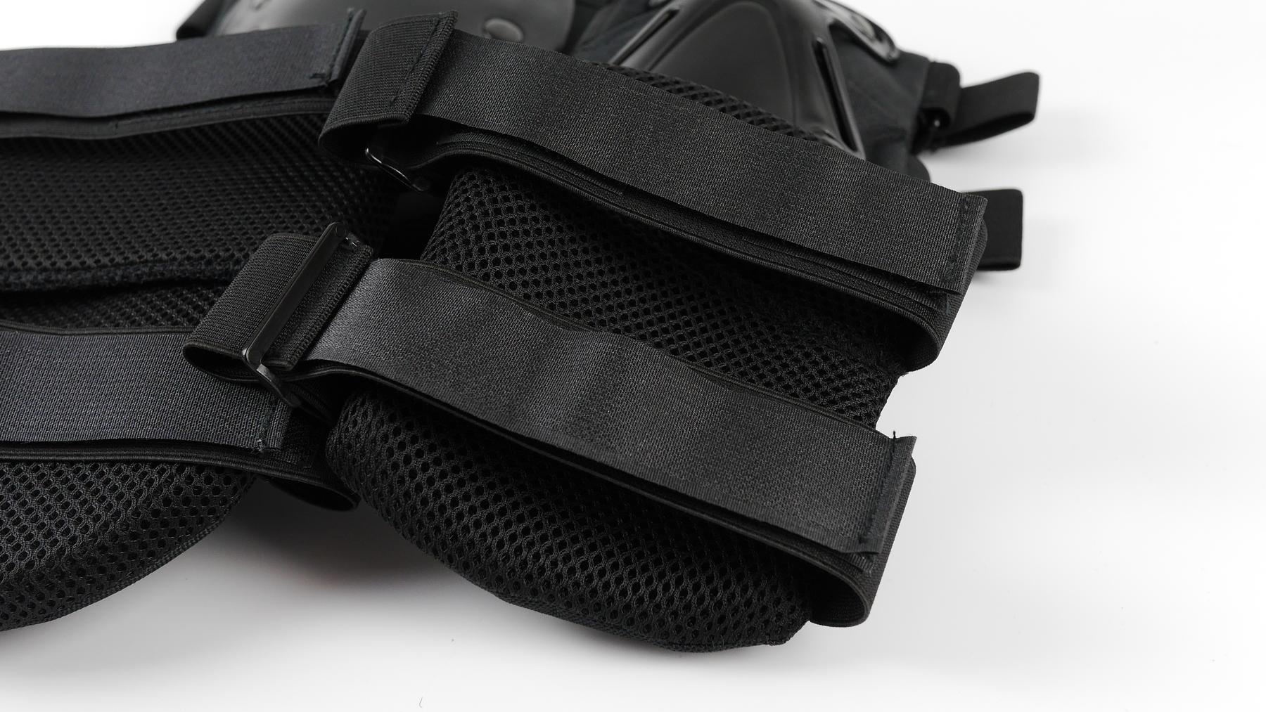 Комплект защиты из наколенников и налокотников Black (1011) - фото 4 Комплект защиты из наколенников и налокотников Black (1011) - фото 4