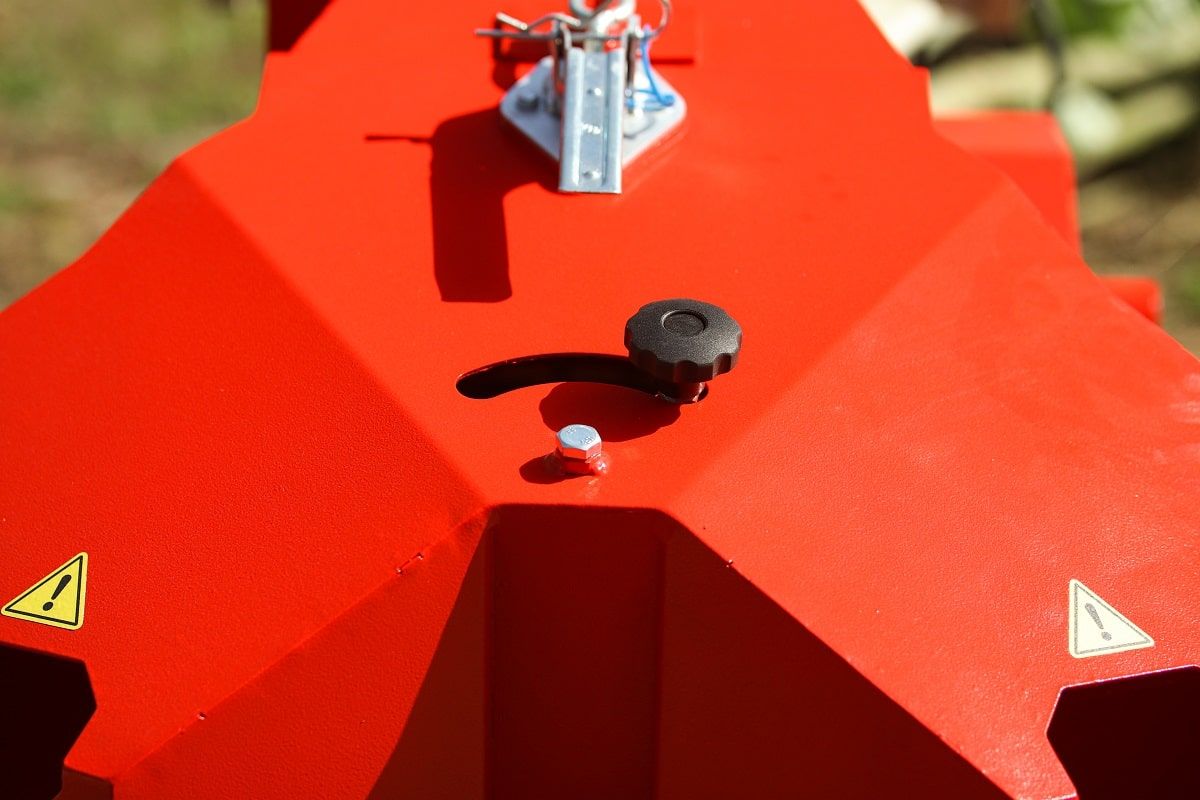 Подрібнювач гілок Arpal на дрова з бензиновим двигуном (AM-120БД) - фото 16 Подрібнювач гілок Arpal на дрова з бензиновим двигуном (AM-120БД) - фото 16