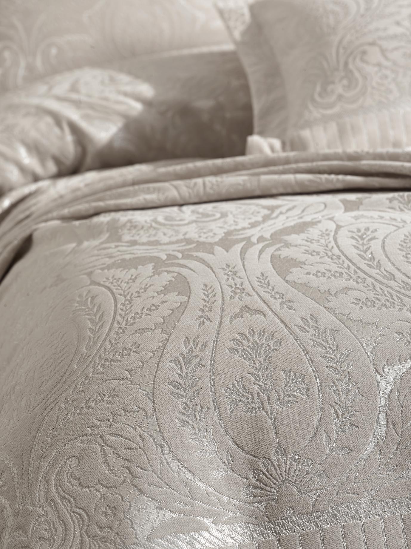 Покривало з наволочками Dantela Vita Hazel жаккард євро Бежевий (13914573) - фото 3 Покривало з наволочками Dantela Vita Hazel жаккард євро Бежевий (13914573) - фото 3