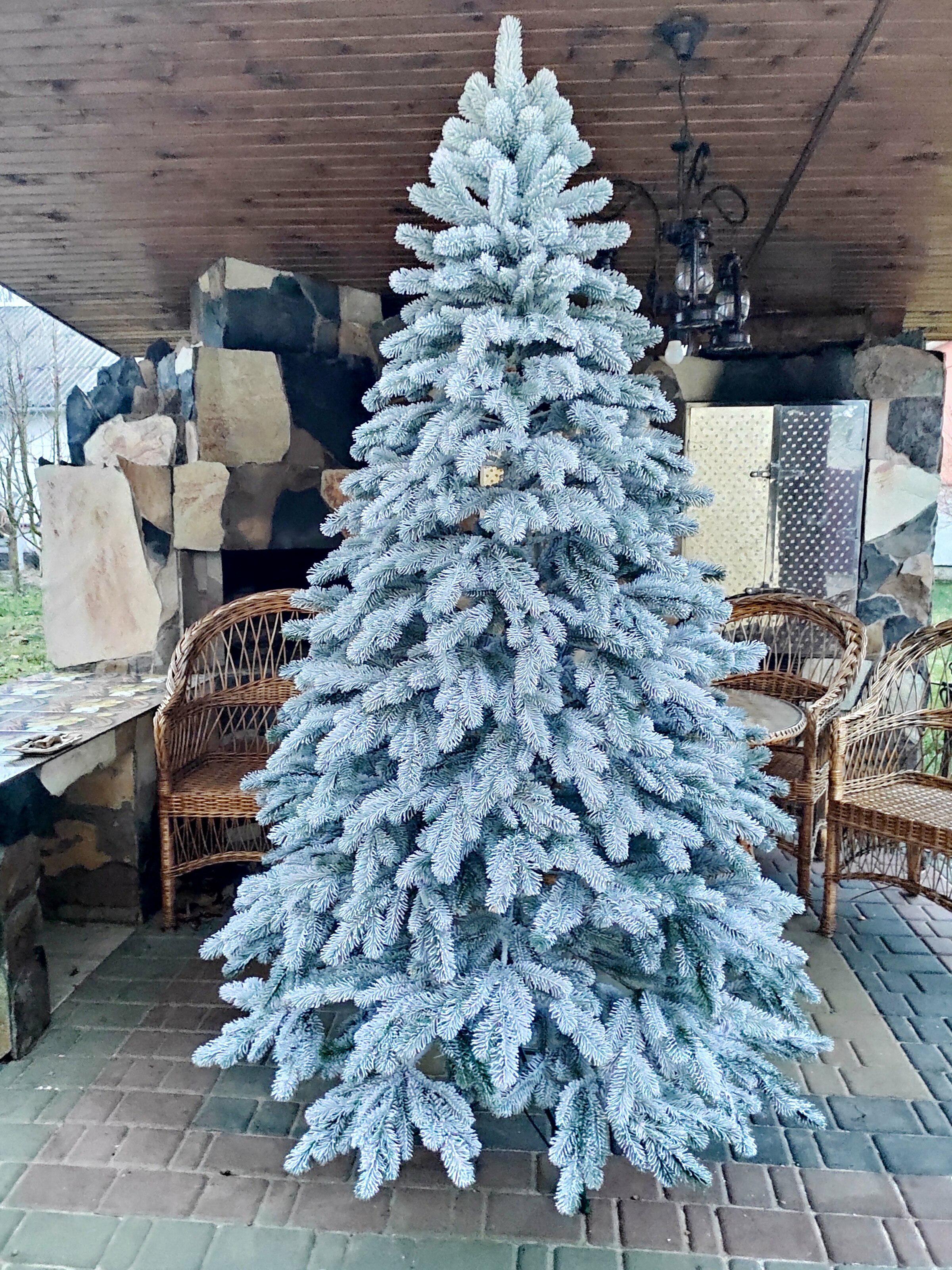 Ялинка лита елітна засніжена Хатинка з металевою розбірною підставкою 2,50 м Білий (Засн.Е-250)