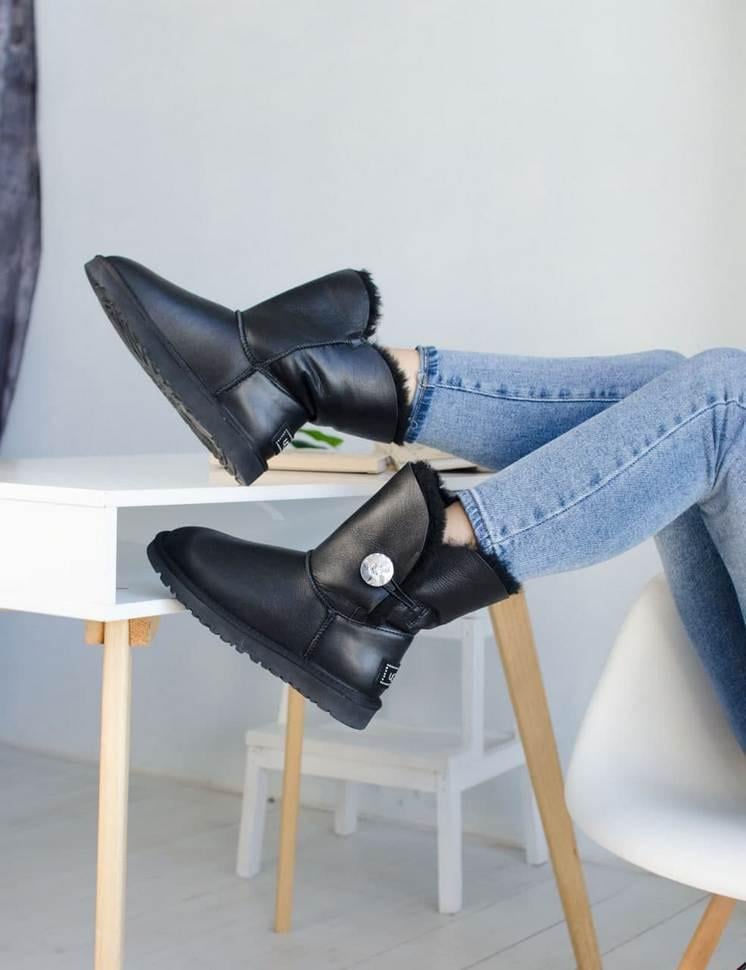 Уггі жіночі UGG Black Leather Button Svarovsky р. 36 Чорний (28625)