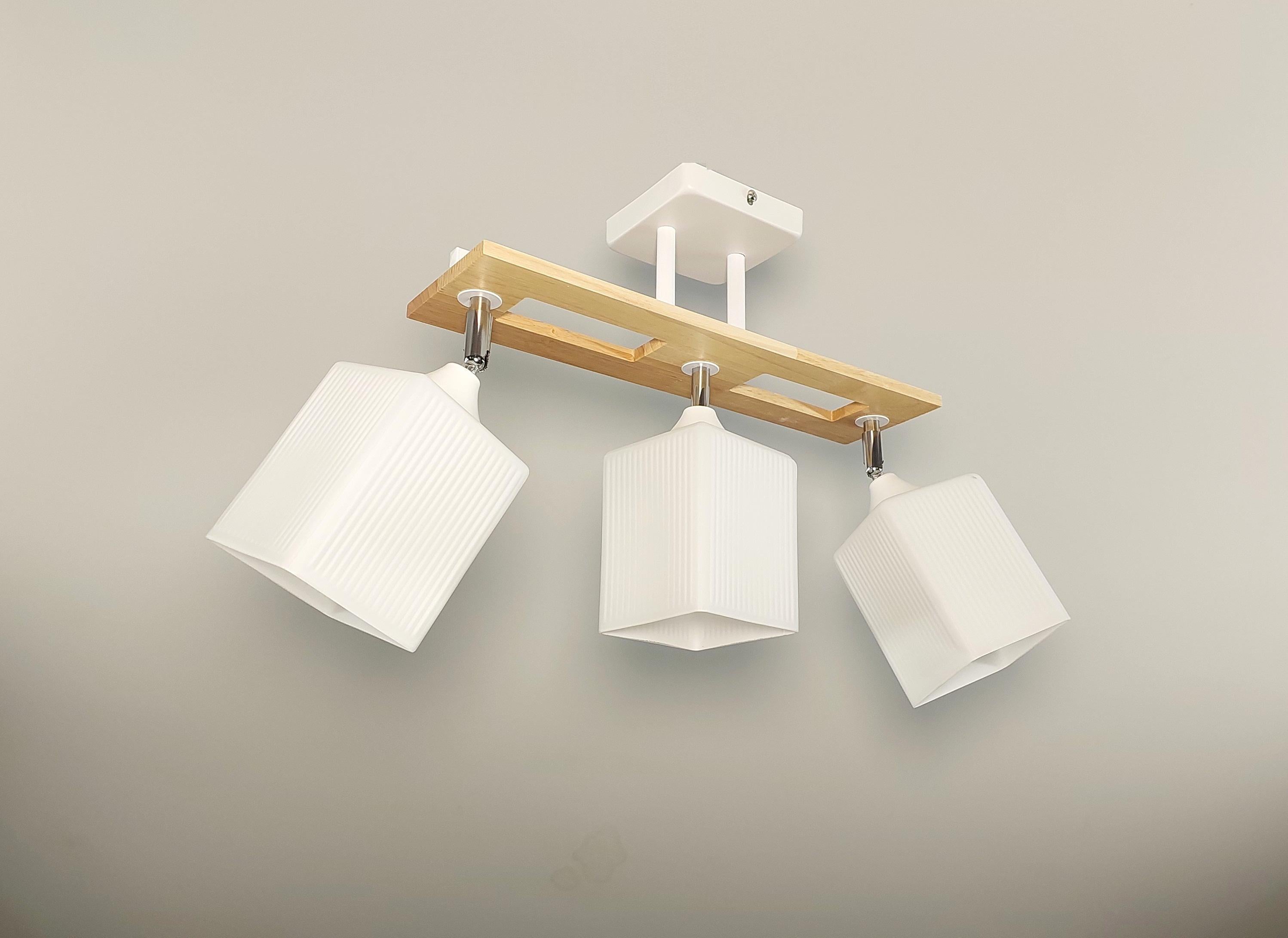 Люстра потолочная деревянная 4717/3 на 3 поворотных плафона Белый (23183242)