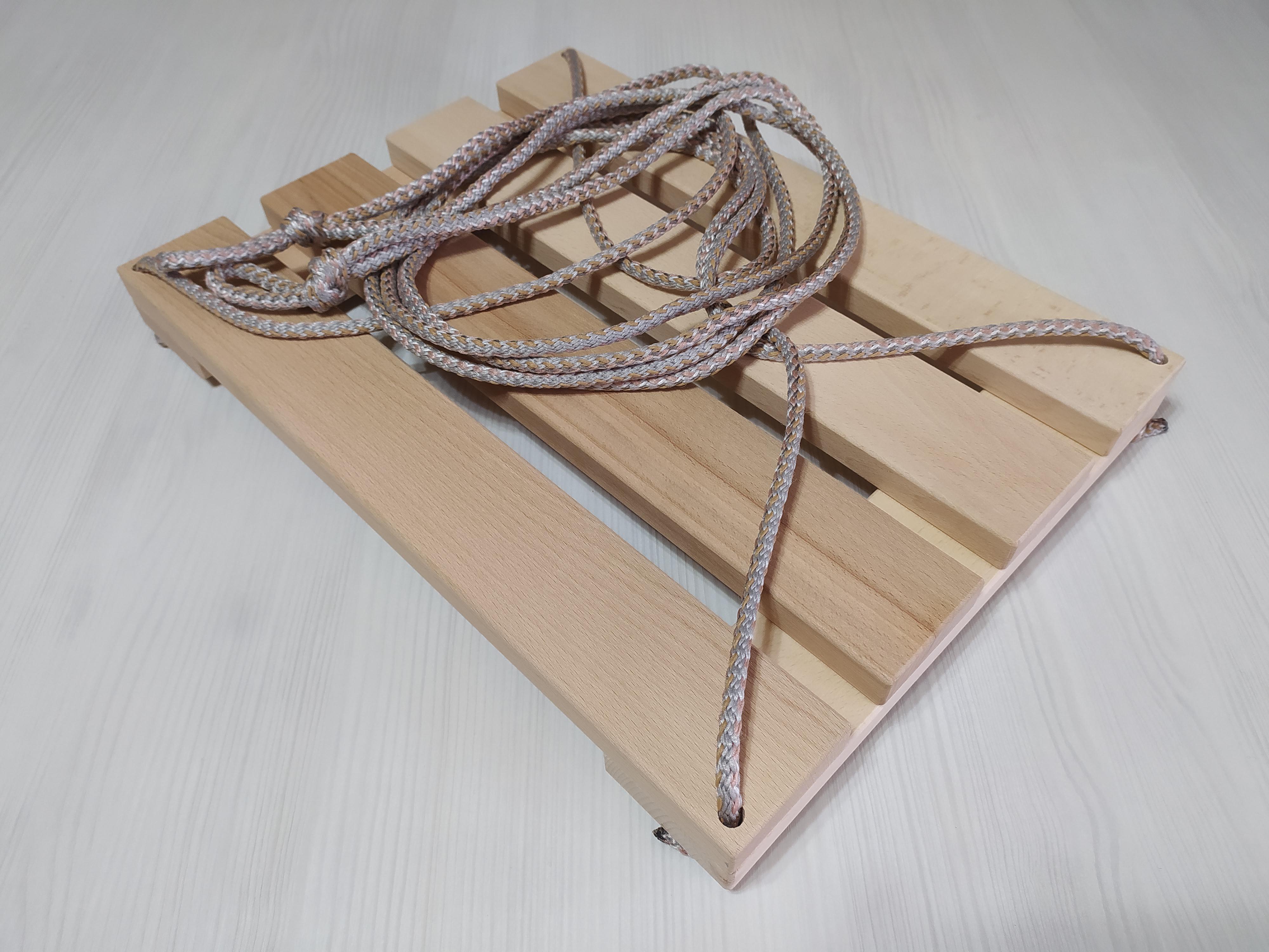 Гойдалка класична підвісна дитяча дерев'яна 40х30х4 см (4322) - фото 2 Гойдалка класична підвісна дитяча дерев'яна 40х30х4 см (4322) - фото 2