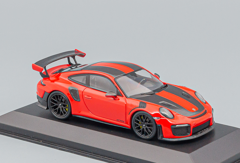 Модель автомобіля Minichamps Porsche 911/991.2 GT2 RS 1:43 Red/Black (413067292)