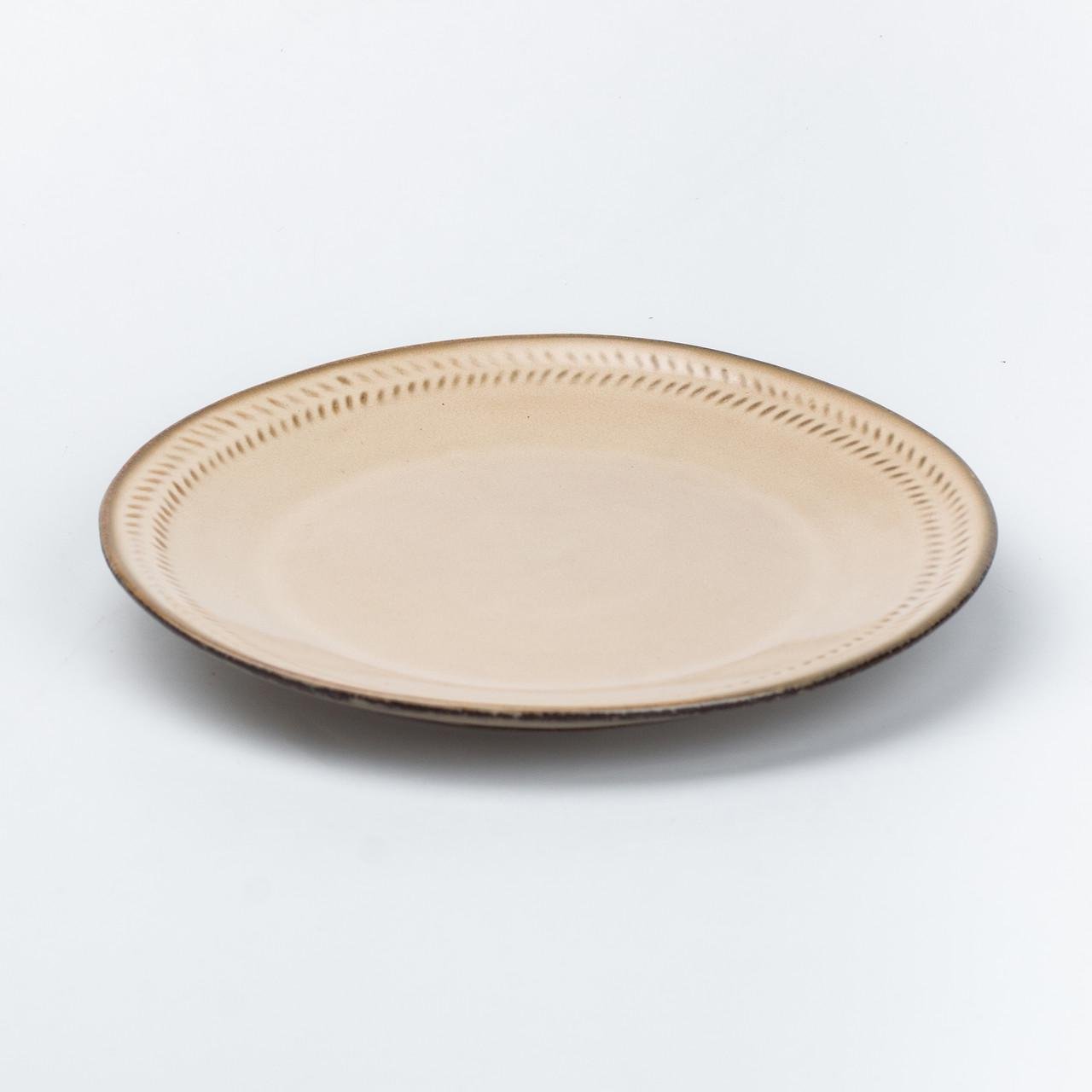Тарелка сервировочная круглая керамическая 22,5 см Бежевый (4502) - фото 7 Тарелка сервировочная круглая керамическая 22,5 см Бежевый (4502) - фото 7