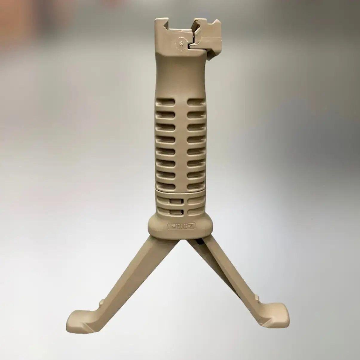 Рукоятка переноса огня DLG Tactical DLG-066 на Picatinny с сошками Койот (241866) Рукоятка переноса огня DLG Tactical DLG-066 на Picatinny с сошками Койот (241866)