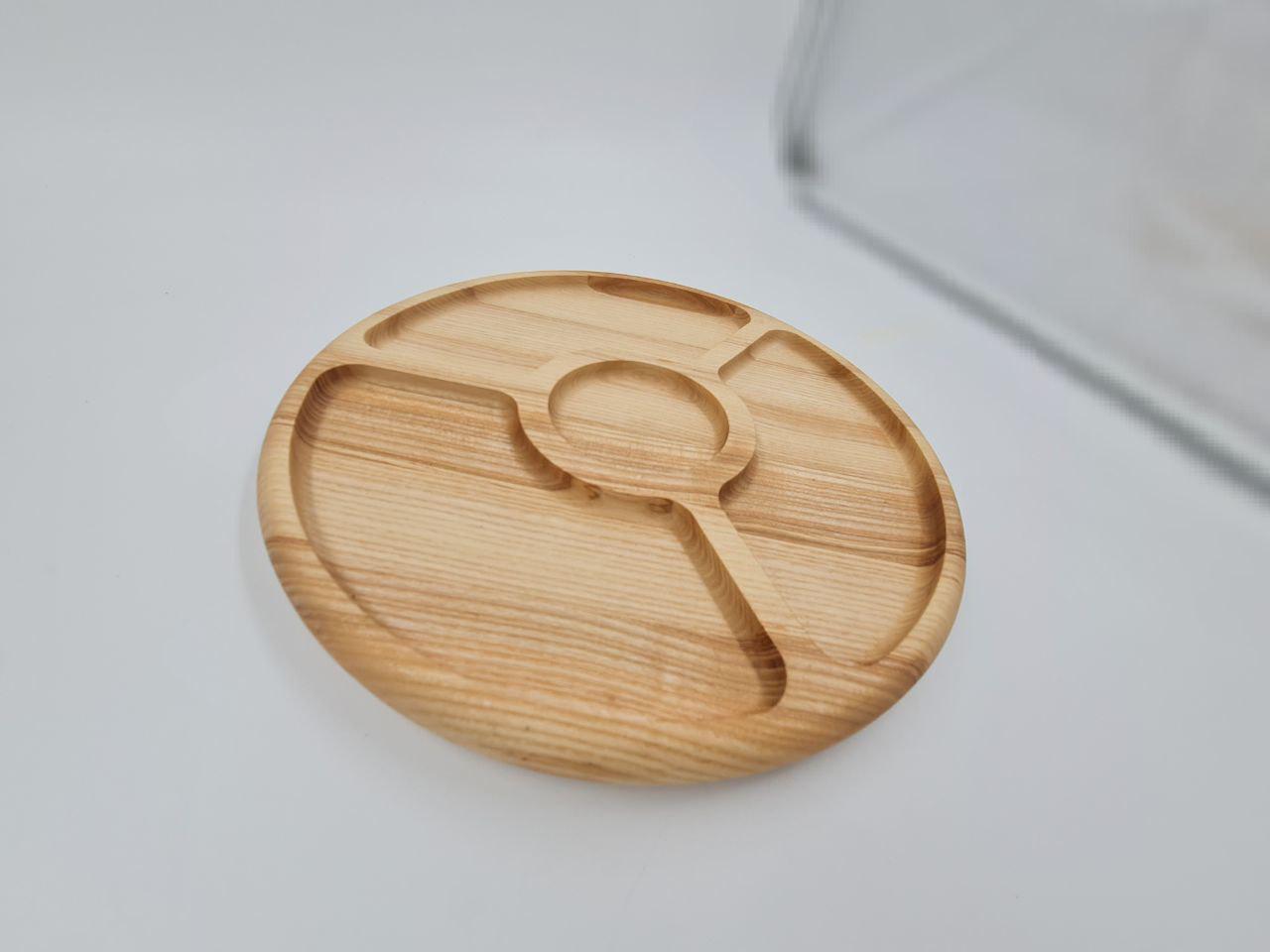 Тарелка из дерева для сервировки закусок и нарезки d 30 см (IN34) - фото 3 Тарелка из дерева для сервировки закусок и нарезки d 30 см (IN34) - фото 3