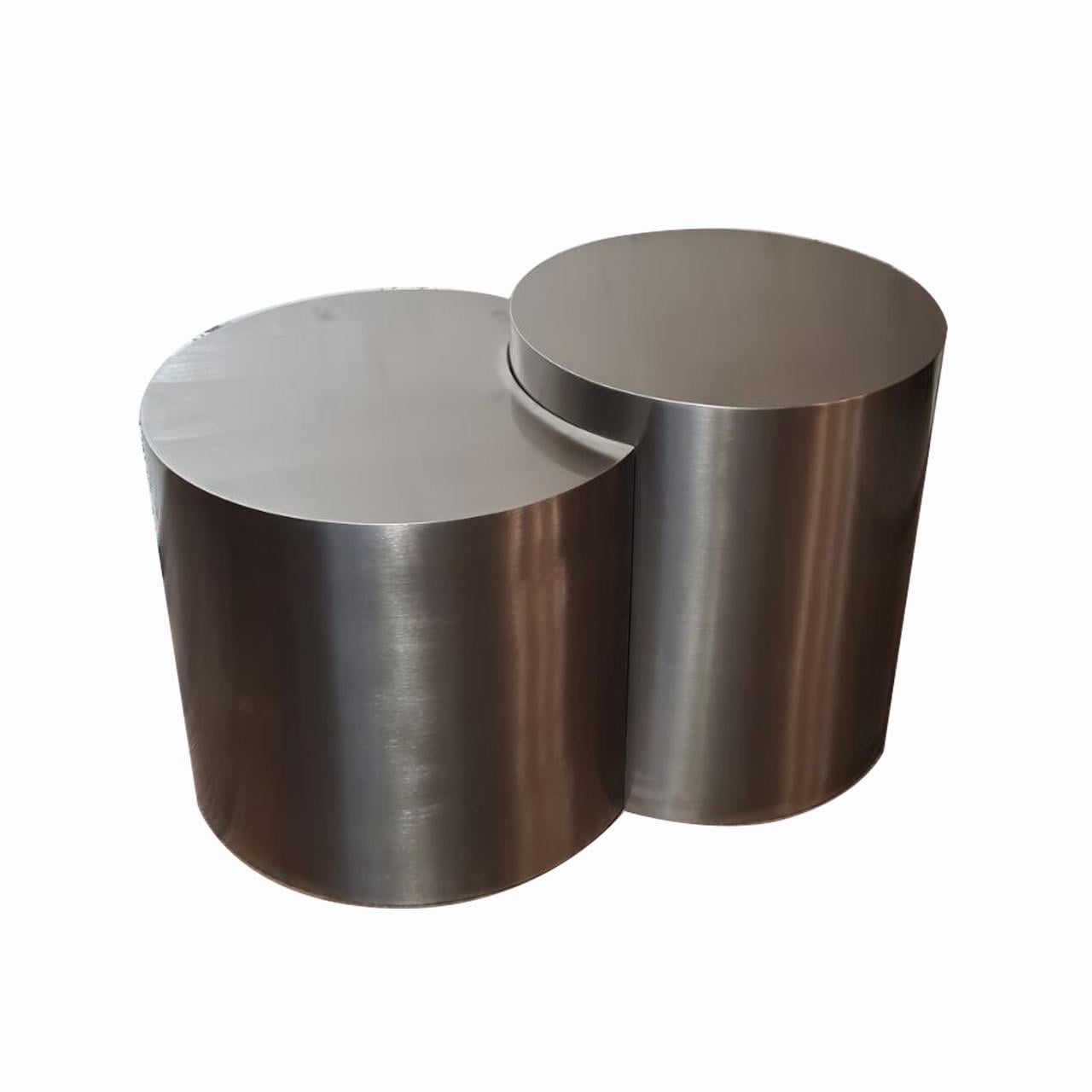 Комплект столиков Prescona из нержавеющей стали в форме полумесяца и цилиндра 45 см