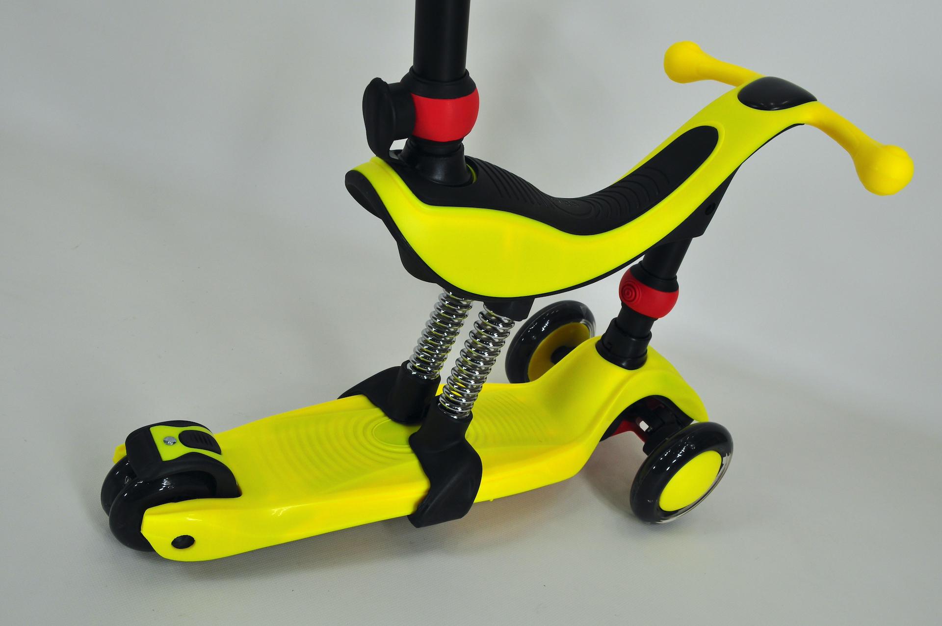 Самокат біговіл Maraton Credo 3в1 дитячий триколісний з сидінням та батьківською ручкою Жовтий - фото 10