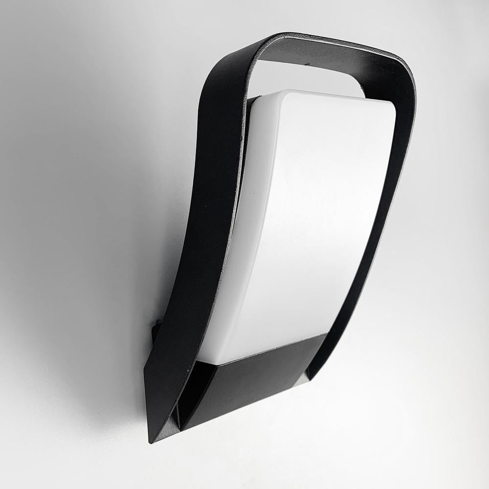 Светильник фасадный прямоугольной формы Черный (9829) - фото 1 Светильник фасадный прямоугольной формы Черный (9829) - фото 1