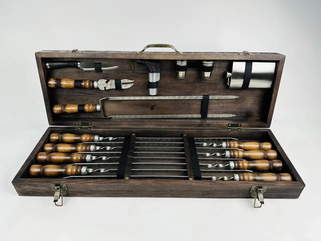 Набор шампуров и аксессуаров Скиф Классик 19 предметов Коричневый (149-10-KS-7404)