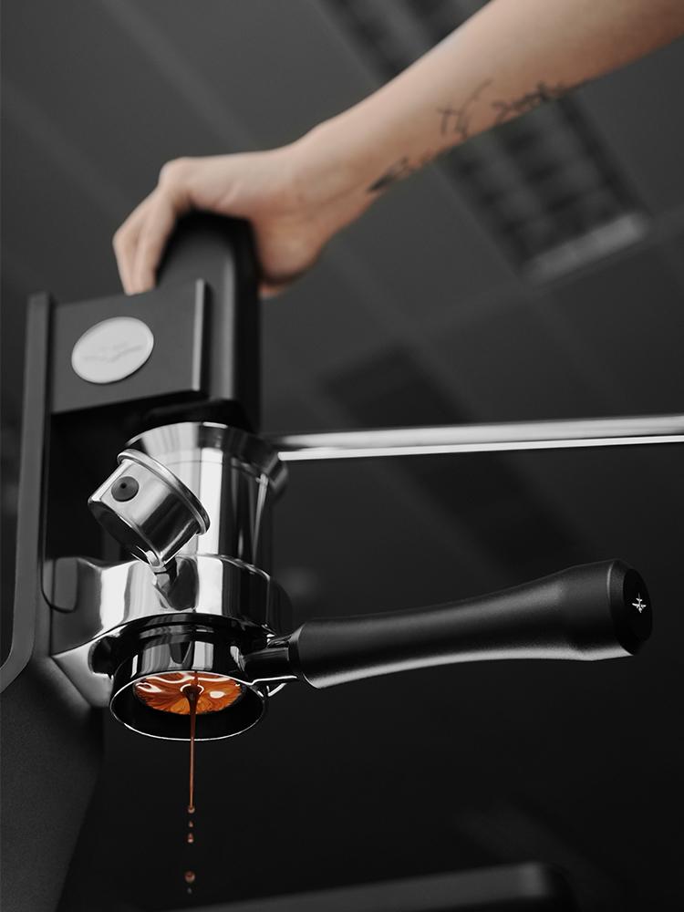 Портафільтр бездонний MHW-3BOMBER Astra Collection 58 мм для La Marzocco (BP7022L-OS) - фото 6 Портафільтр бездонний MHW-3BOMBER Astra Collection 58 мм для La Marzocco (BP7022L-OS) - фото 6