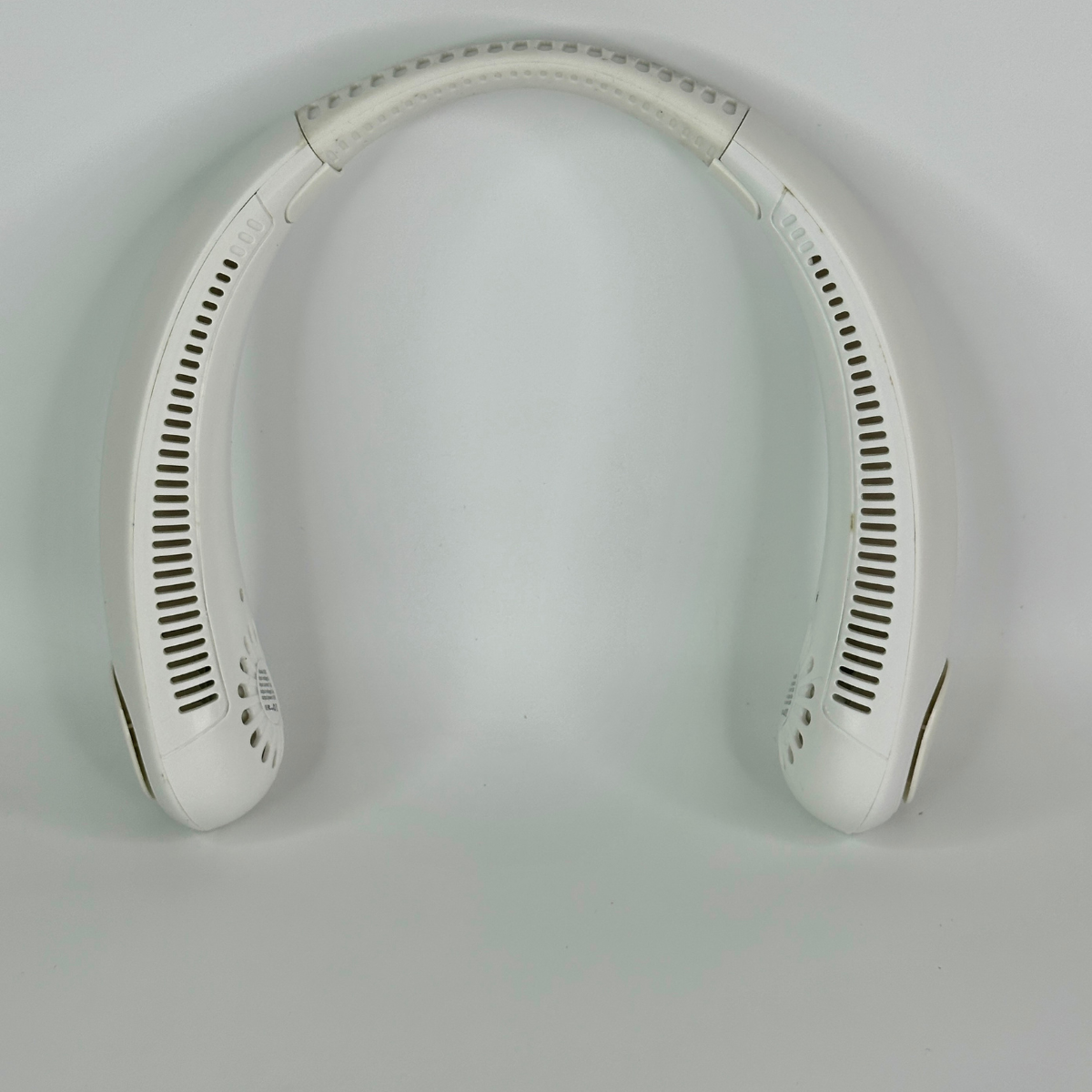 Вентилятор на шею безлопастный Arctic Air Freedom на аккумуляторе гибкий Белый (LY-644-White)