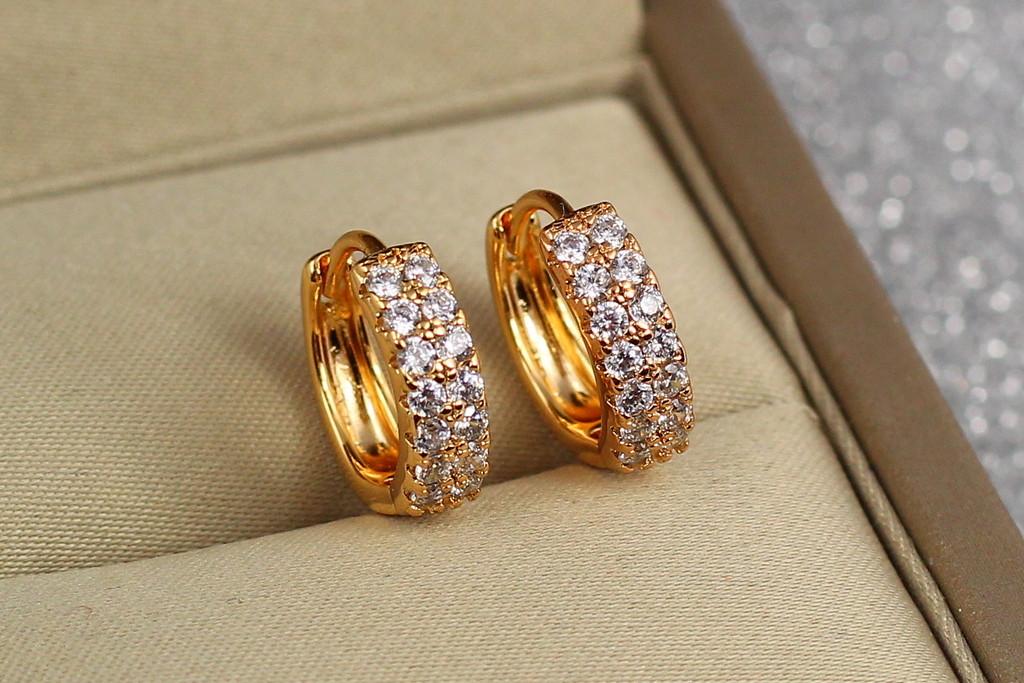 Серьги Xuping Jewelry Колечки с дорожками из камней 1,4 см Золотистый