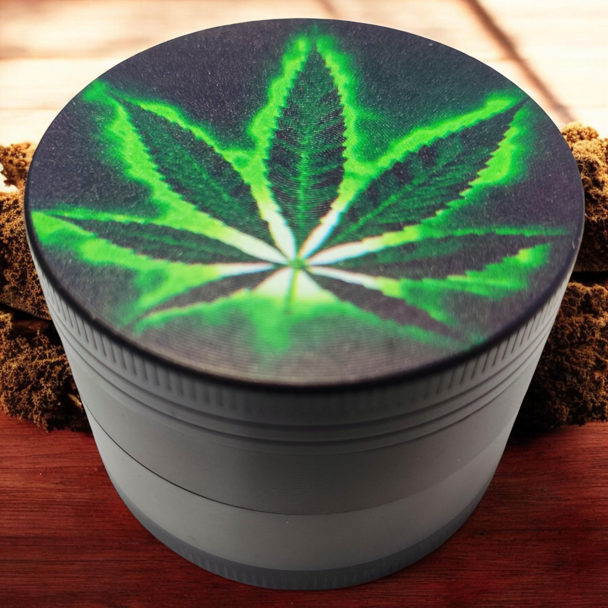 Гриндер для подрібнення тютюну Grinder Green Cannabis Black