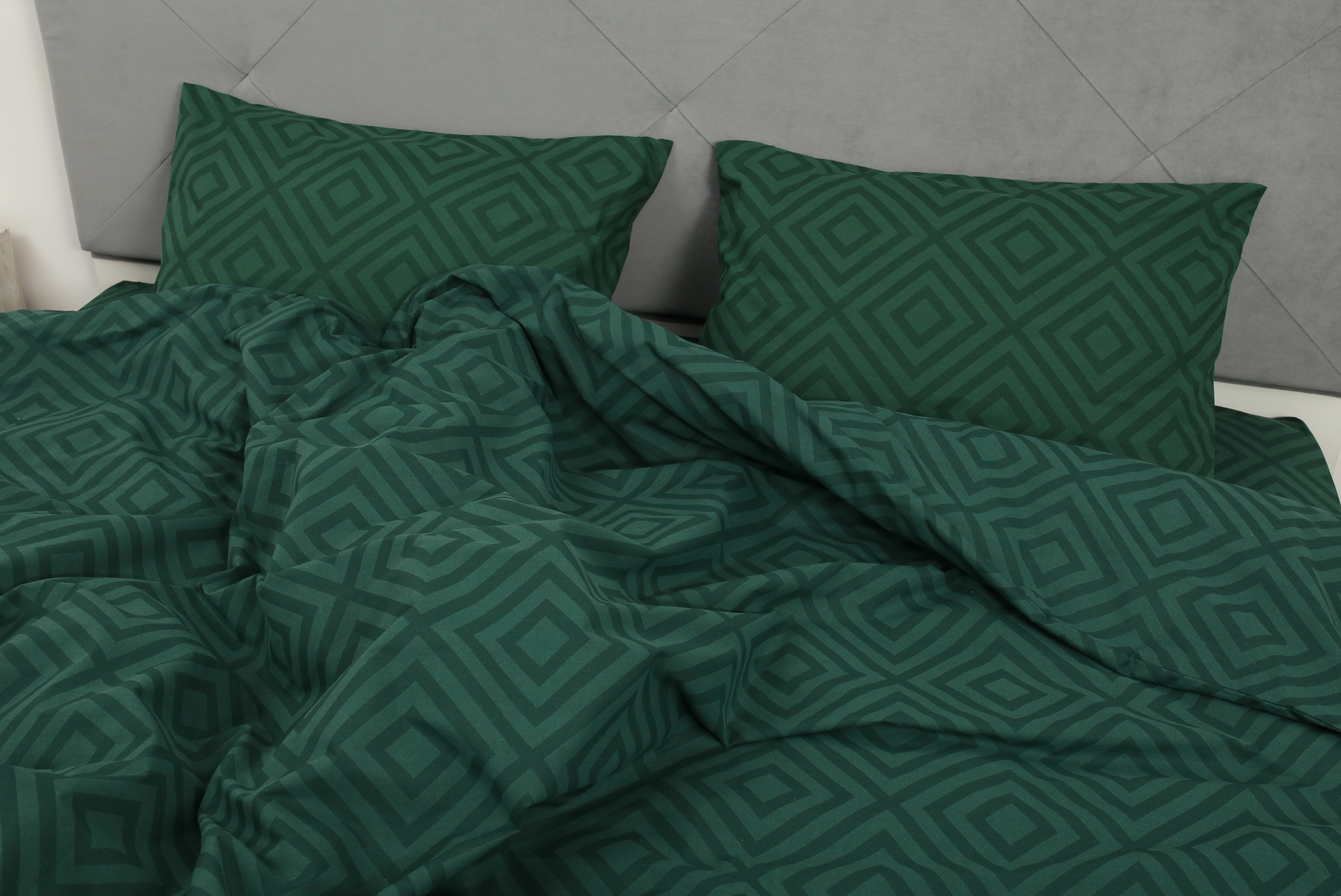 Комплект постельного белья Amore Glux-134 бязь Темно-зеленый (KPB-A1,5-GLux-134green (70x70)_) - фото 4 Комплект постельного белья Amore Glux-134 бязь Темно-зеленый (KPB-A1,5-GLux-134green (70x70)_) - фото 4