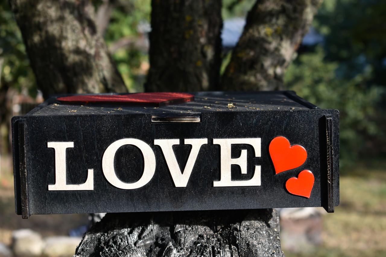 Подарочная коробка Love деревянная с декором из эпоксидной смолы (2351030141) - фото 9 Подарочная коробка Love деревянная с декором из эпоксидной смолы (2351030141) - фото 9