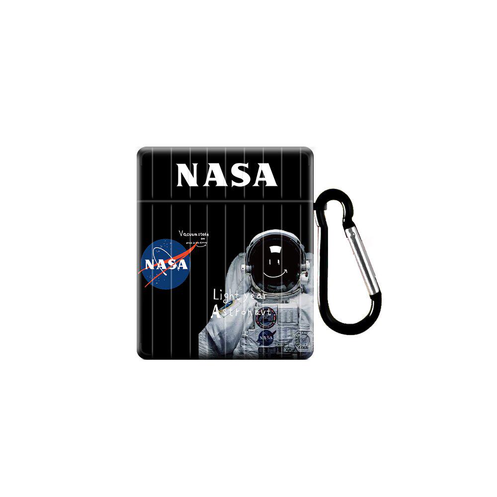 Чехол для Apple Airpods 1/2 NASA Астронавт Черный