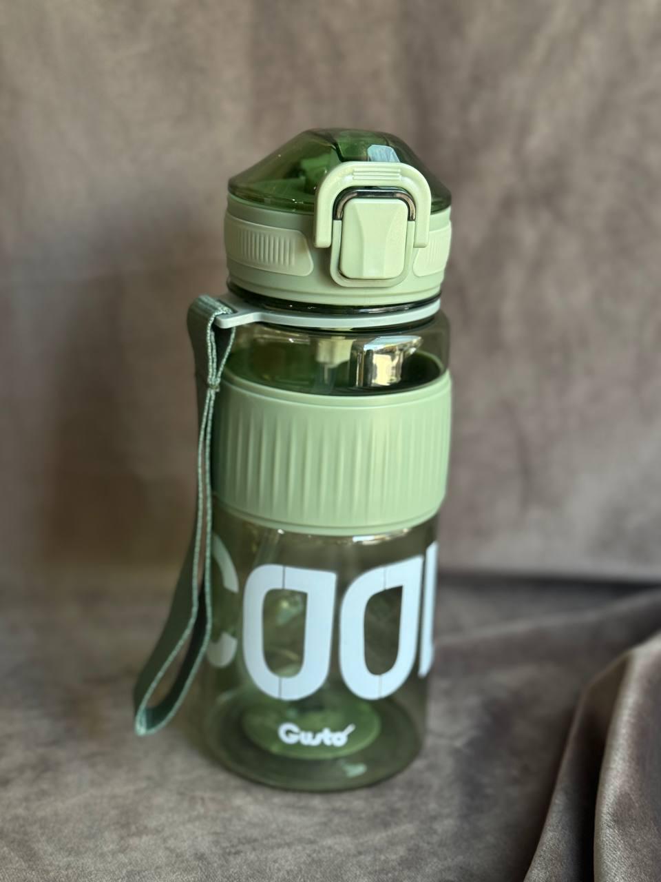 Бутылка для воды YIWU с трубочкой и ремешком 750 мл Хаки (HP-19-24) Бутылка для воды YIWU с трубочкой и ремешком 750 мл Хаки (HP-19-24)