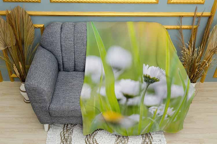 Плед Small white flowers плюш однослойный 135х150 см (113500)