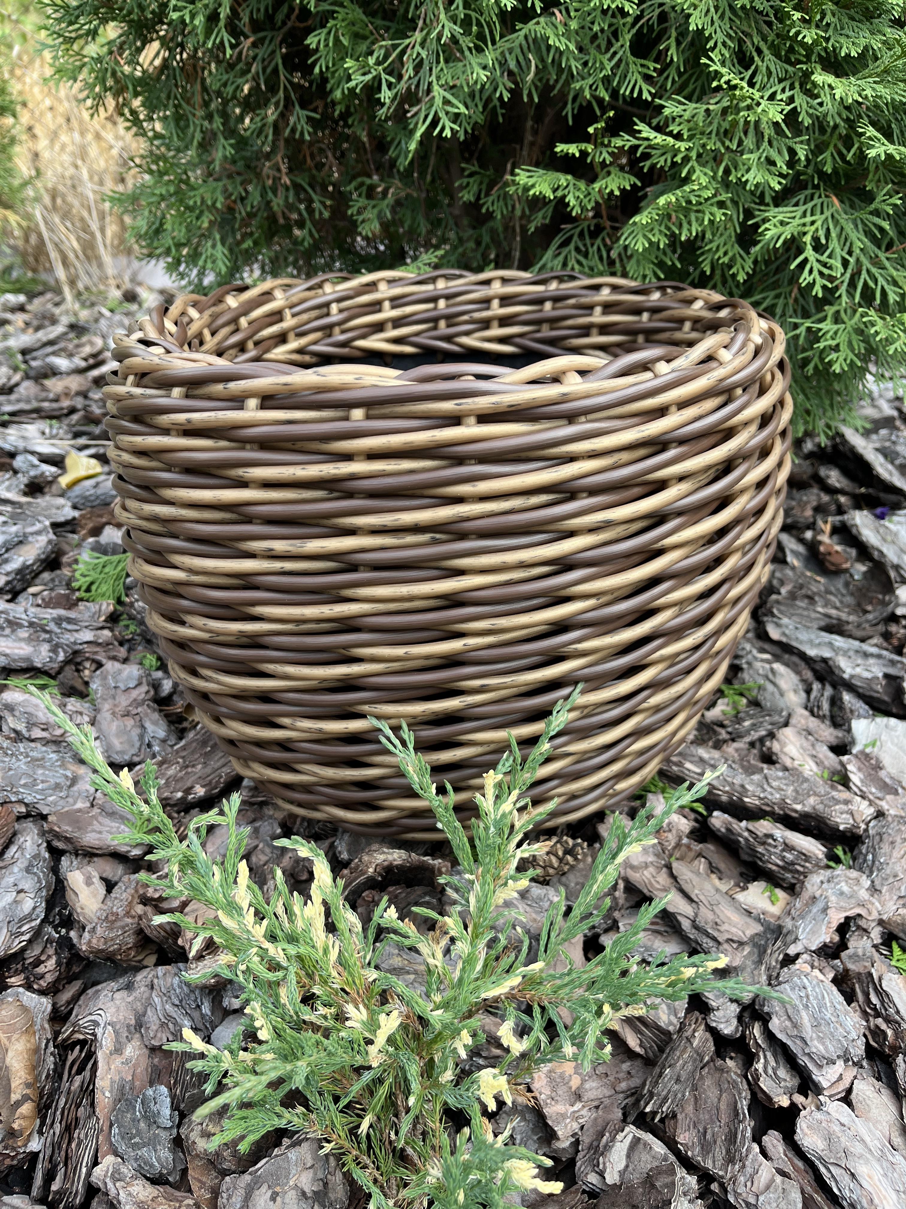 Кашпо для квітів зі штучного ротанга 12 л Комбі (27921723) - фото 2 Кашпо для квітів зі штучного ротанга 12 л Комбі (27921723) - фото 2