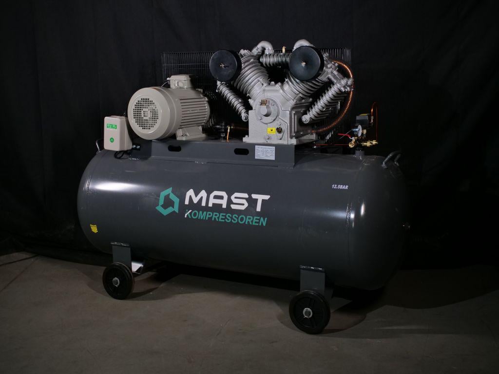 Поршневий компресор Mast 2105/500L 400V 12,5 BAR 7,5 кВт (2105/500L 400V 12.5BAR) - фото 3