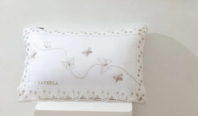 Подушка Koloco LAPERLA 50х70 см (40820)