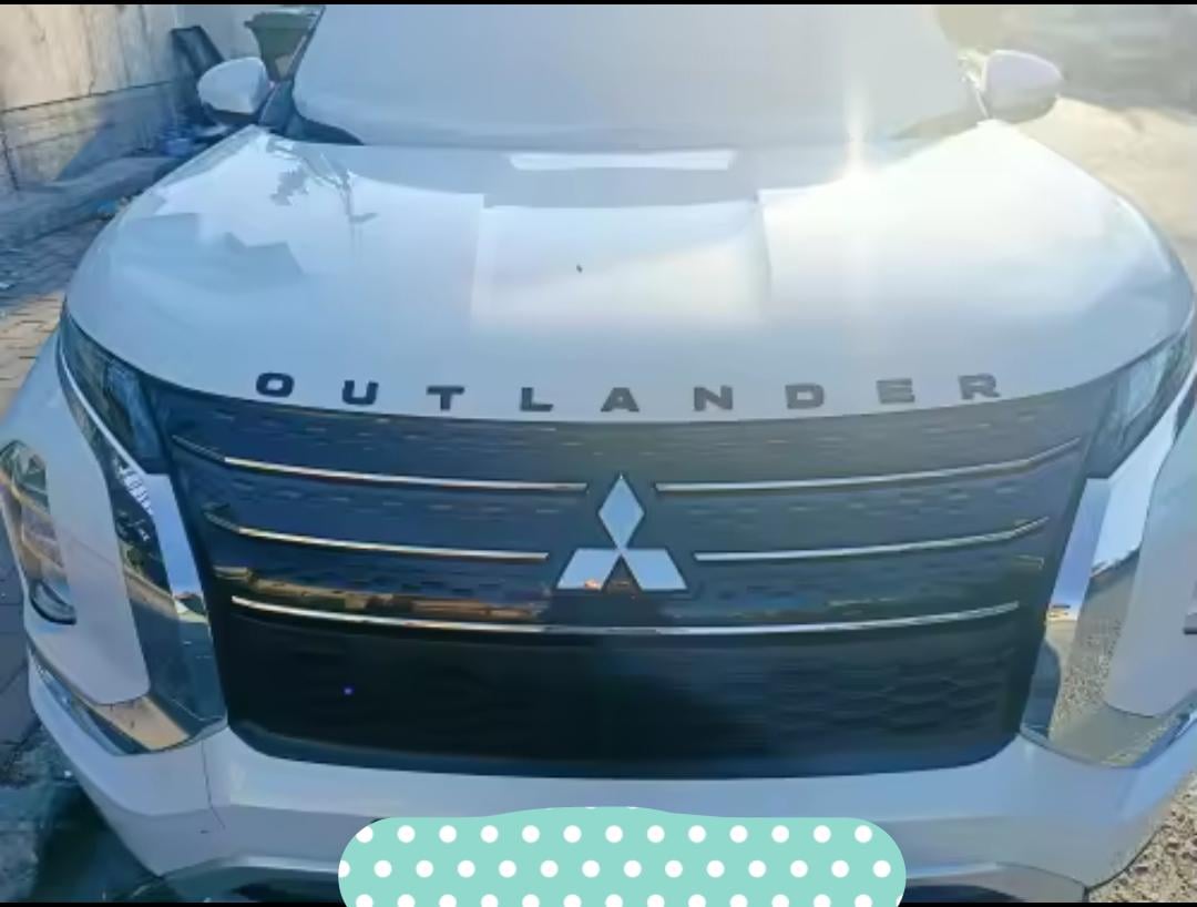 Емблема на капот Mitsubishi Outlander 4 2022-2025 Чорний (27455811) - фото 5 Емблема на капот Mitsubishi Outlander 4 2022-2025 Чорний (27455811) - фото 5