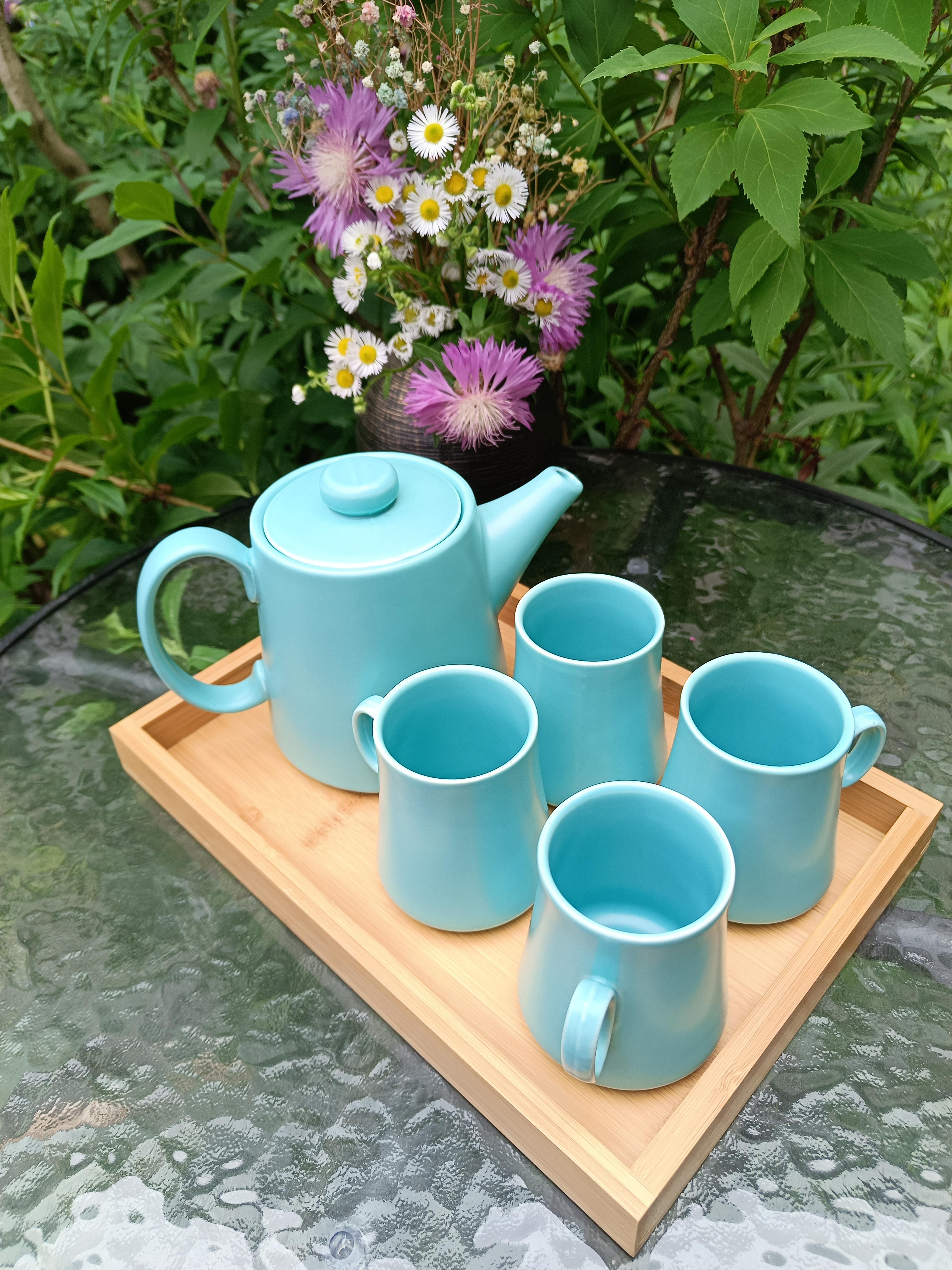 Набір чайник 900 мл та 4 чашки на дерев'яній таці 8030-121 (56553) - фото 2 Набір чайник 900 мл та 4 чашки на дерев'яній таці 8030-121 (56553) - фото 2