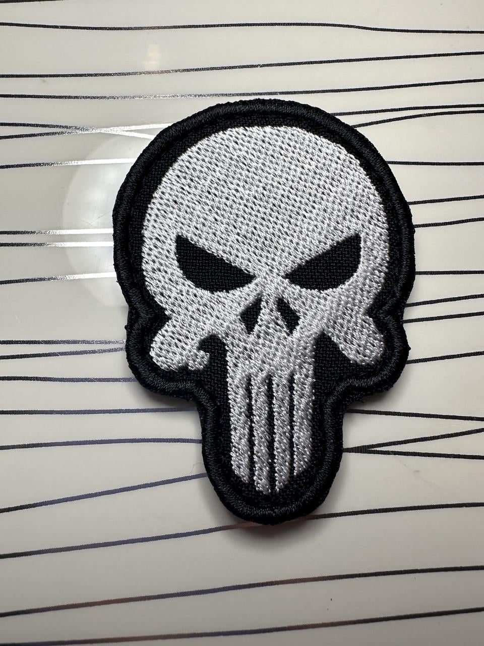 Нашивка Череп Punisher панішер на липучці 4,5х6,5 см (1810163753)