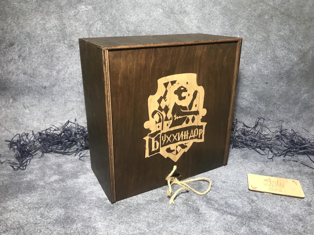 Бокалы для вина Bohemia с гравировкой "БУХЛЯ" & "Узник винобара" в деревянной коробке с надписью "Буххиндор" Палисандр (1423) - фото 2
