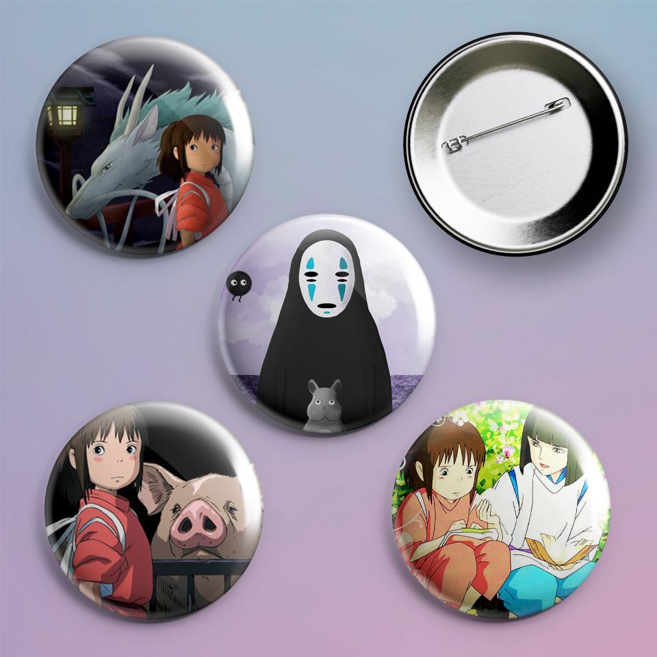 Значки на рюкзак с принтом аниме Sen to Chihiro no kamikakushi 4 шт. Значки на рюкзак с принтом аниме Sen to Chihiro no kamikakushi 4 шт.