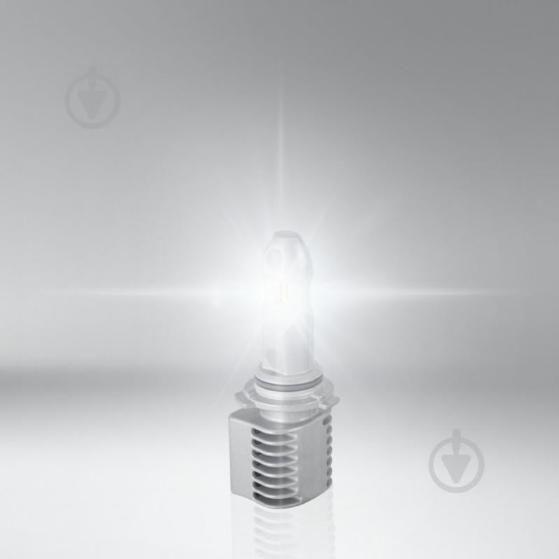 Комплект діодних ламп OSRAM 9506CW LEDriving HB4 14W 12-24V P22D 6000K - фото 2 Комплект діодних ламп OSRAM 9506CW LEDriving HB4 14W 12-24V P22D 6000K - фото 2