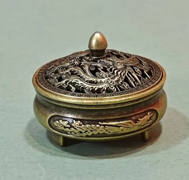 Аромалампа металева курильниця горілка для пахощів 5,5x4,7x5,7 cm (EG554757)