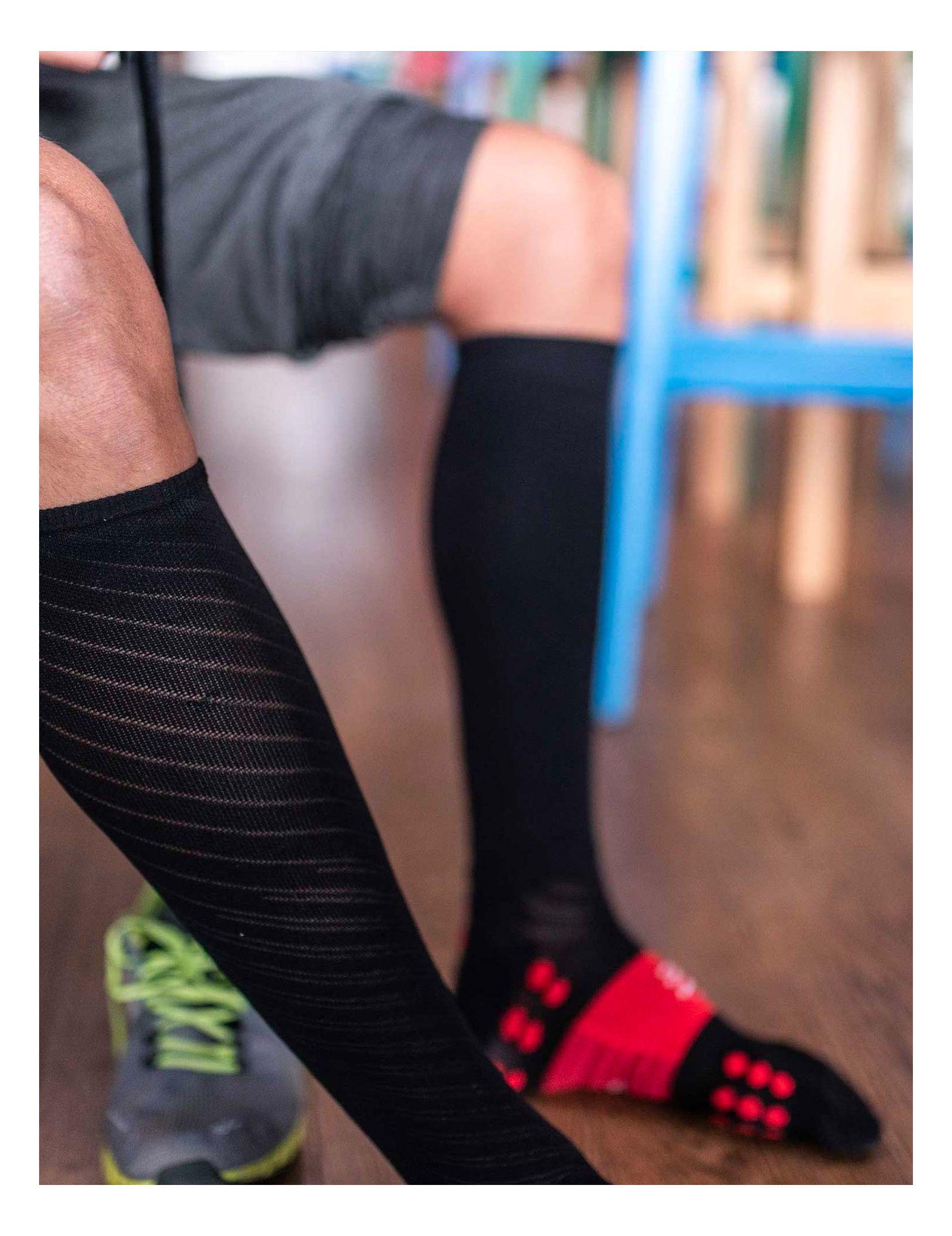 Гольфы Compressport Full Socks Oxygen T2 Black - фото 5