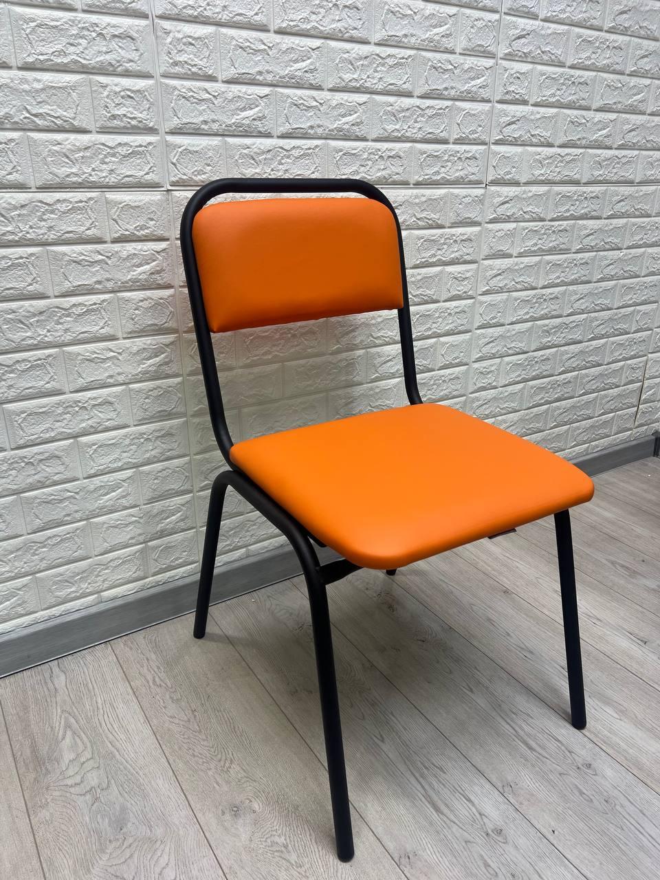 Офісний стілець Visitor тканина для зони очікування 48х47х81 см Помаранчево-чорний (28374807) - фото 2 Офісний стілець Visitor тканина для зони очікування 48х47х81 см Помаранчево-чорний (28374807) - фото 2
