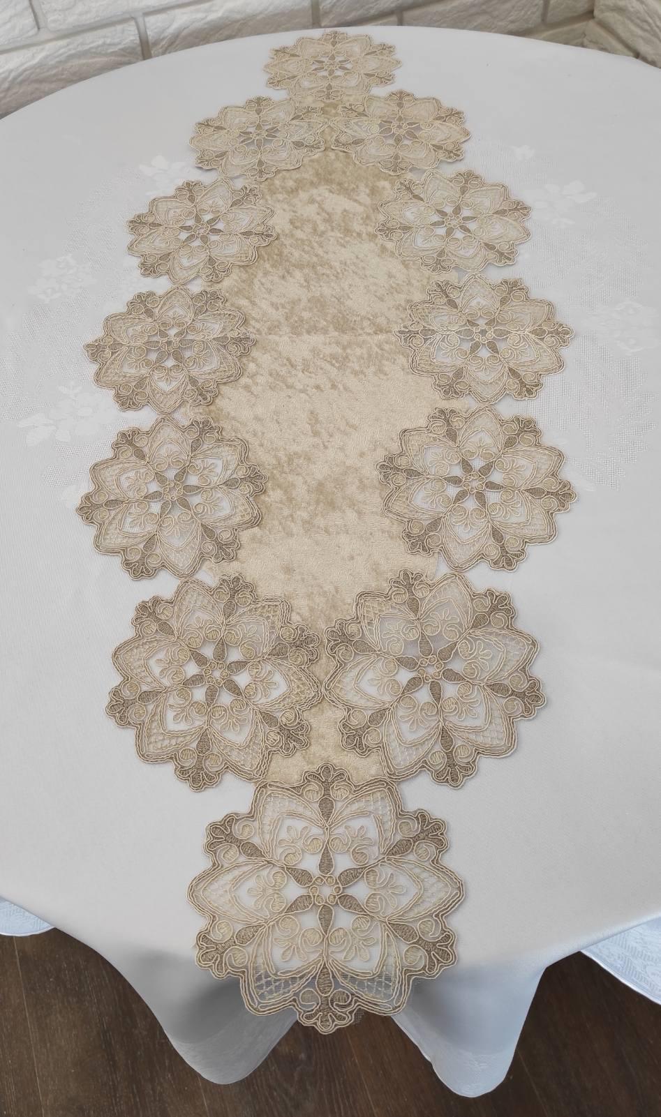 Дорожка велюровая Acme с кружевом 45x140 Star Gold (CN7649)