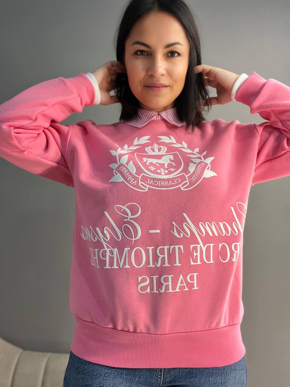 Свитшот женский OLIVIA 2473 с воротником и рисунком впереди утепленный на флисе OS Розовый (1188) - фото 5 Свитшот женский OLIVIA 2473 с воротником и рисунком впереди утепленный на флисе OS Розовый (1188) - фото 5