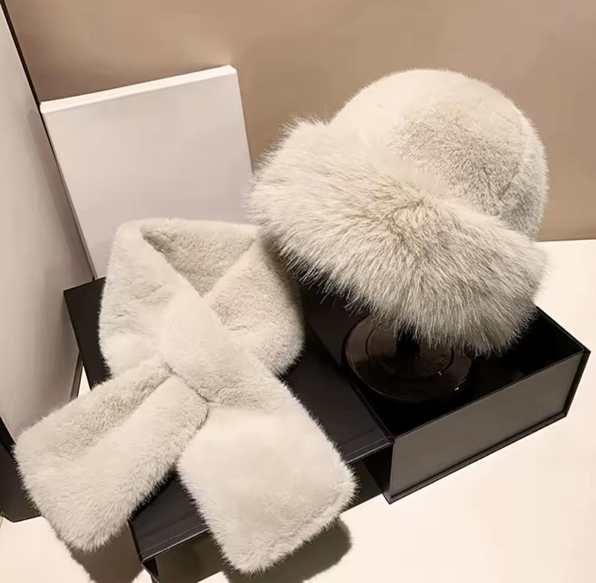 Набор женский WUKE монгольская шапка и шарф One size Бежевый (31265201)