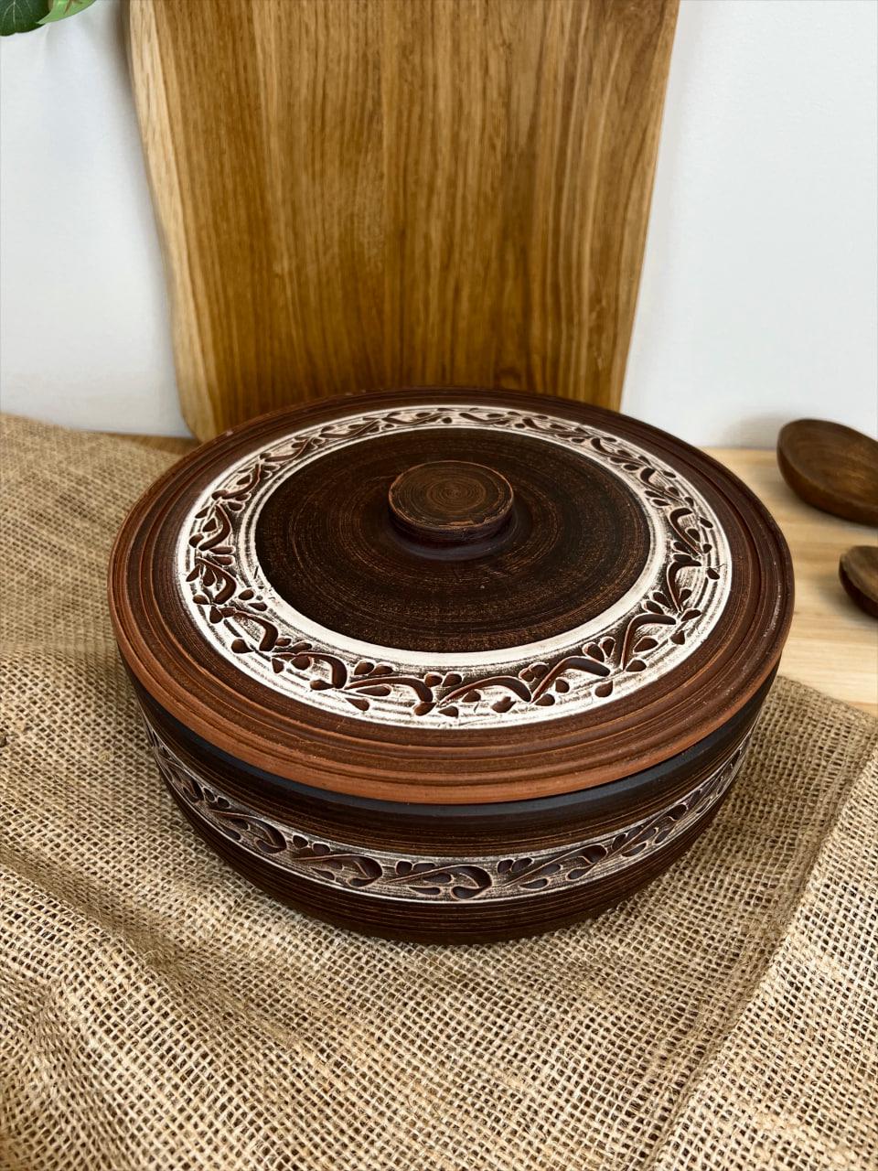 Супник керамічний глиняний різьблений ангоб 2,5 л (3001-22)